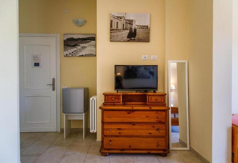 스탠다드 4인용 룸 바다전망, Casa Tacconi