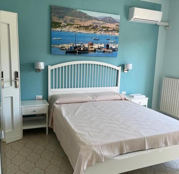 바다 전망 디럭스 3인룸, Casa Tacconi