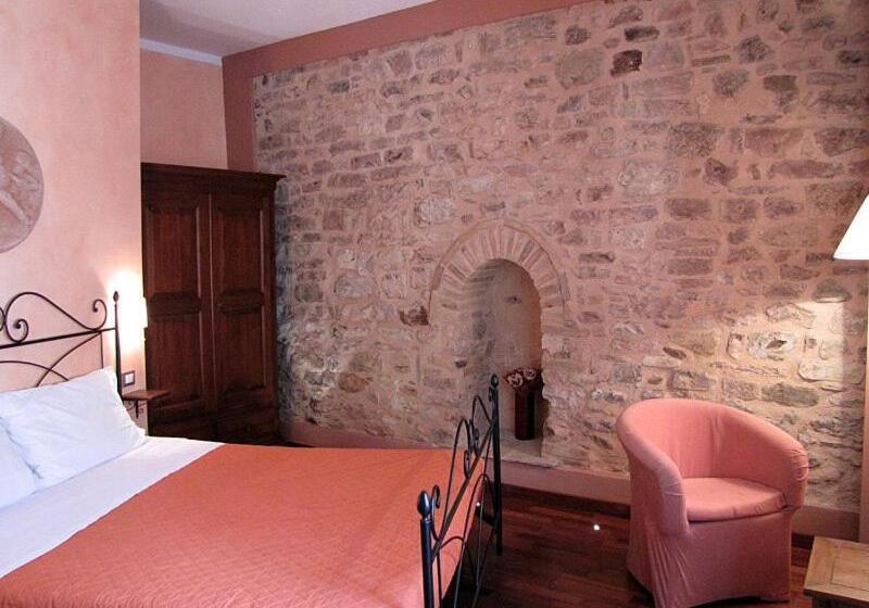 اتاق استاندارد, La Luna Nel Borgo