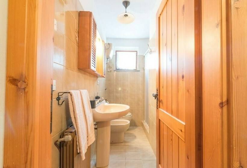 Семейные Апартаменты, B&b La Marella