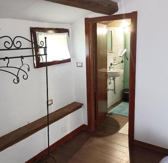 غرفة قياسية ثلاثية, Fattoria La Tana Della Volpe