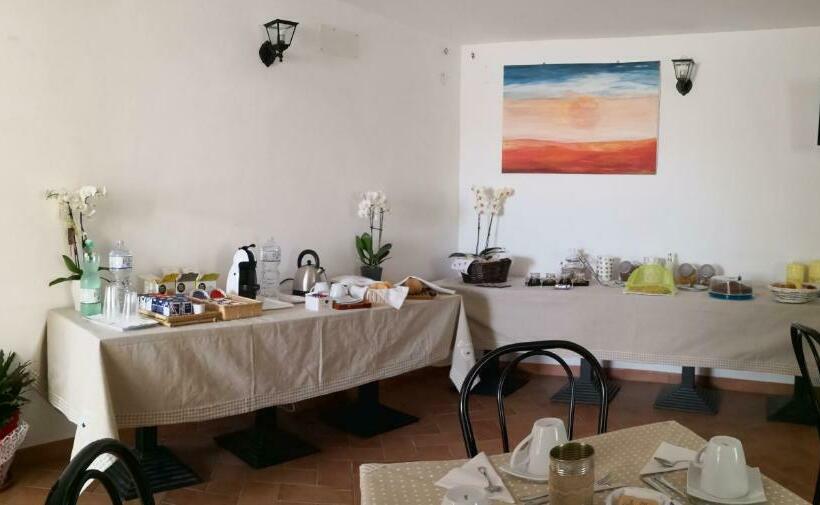 غرفة ديلوكس, Marimà