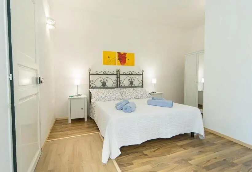 地上階のクラシックルーム, B&b Giardino Nascosto Taviano