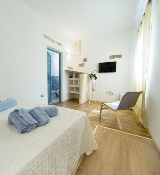 غرفة كلاسيكية بالطابق الأرضى, B&b Giardino Nascosto Taviano