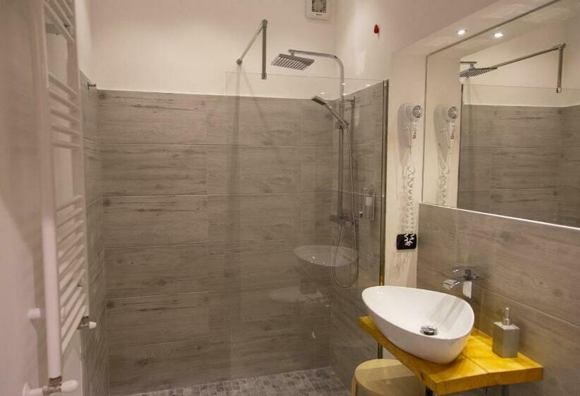 חדר סטנדרט לארבעה, Up&b Rooms Catania