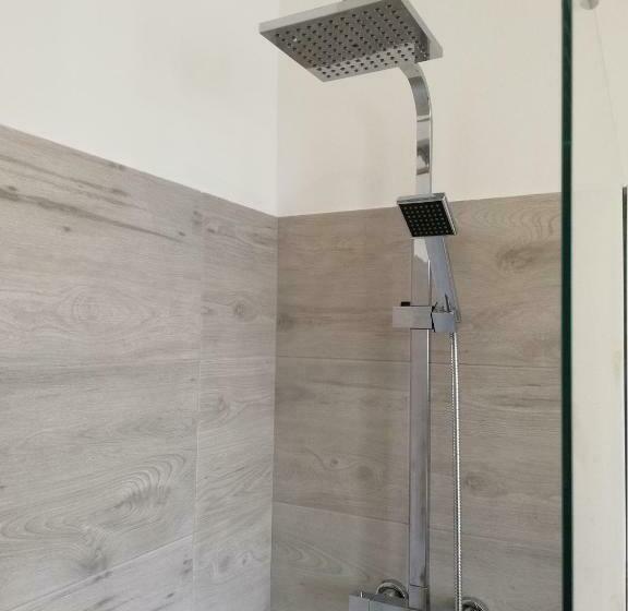 חדר סטנדרט לארבעה, Up&b Rooms Catania