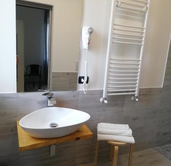 חדר סטנדרט לשלושה, Up&b Rooms Catania