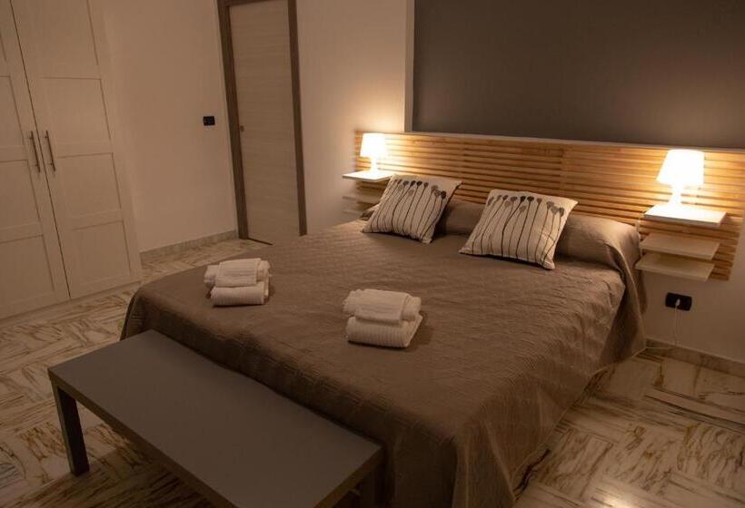 اتاق استاندارد سه نفره, Up&b Rooms Catania
