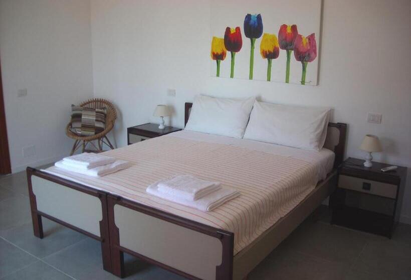 Номер Стандарт с Террасой, Villa Lina B&b