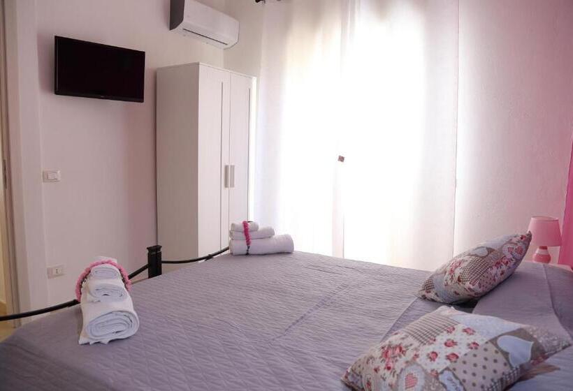 家庭间, B&b Il Melograno Antico Con Terrazza E Giardino