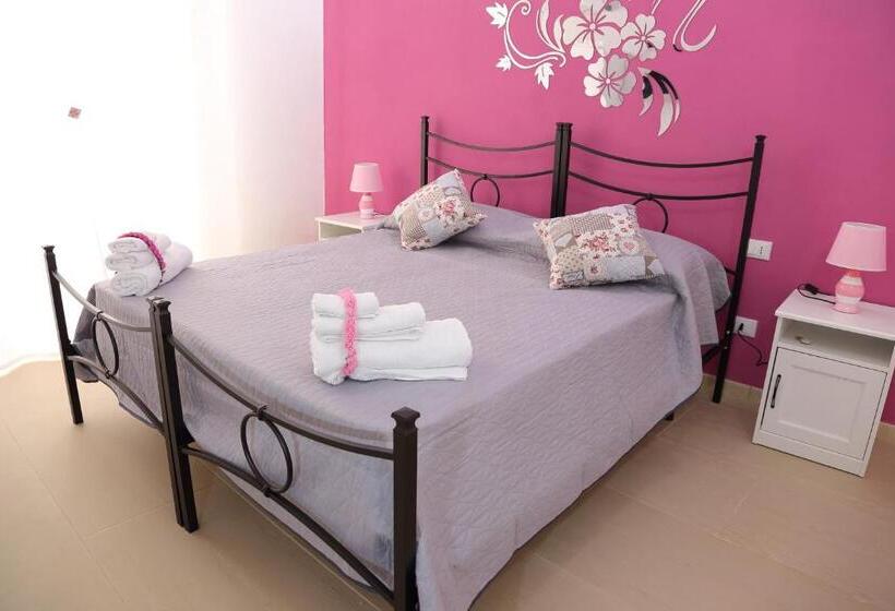 ファミリールーム, B&b Il Melograno Antico Con Terrazza E Giardino