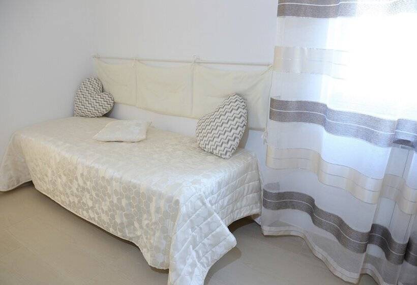 豪华三人间, B&b Il Melograno Antico Con Terrazza E Giardino