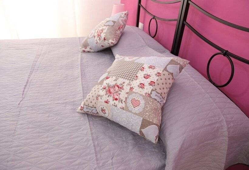 デラックストリプルルーム, B&b Il Melograno Antico Con Terrazza E Giardino