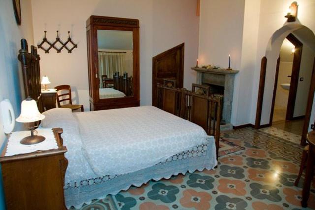 패밀리 룸, Carretiello