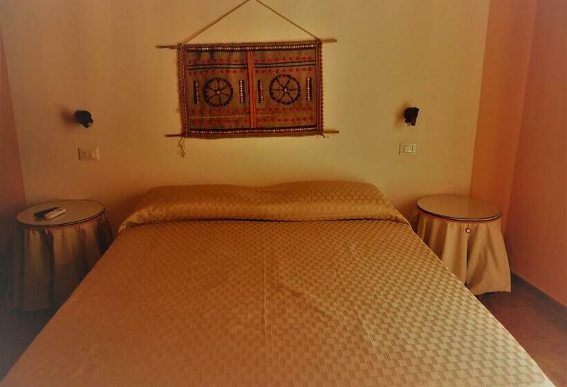 标准间带阳台, A Vanedda