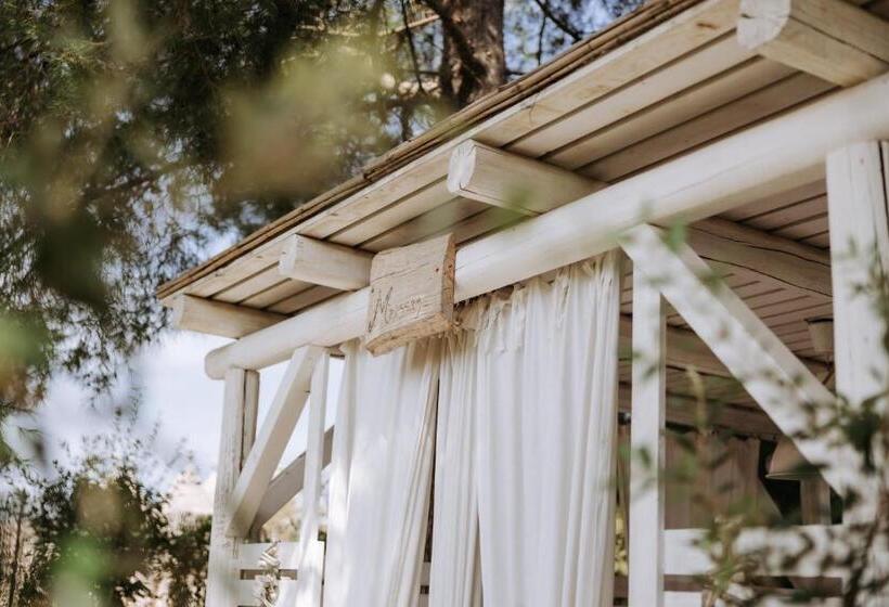 Полулюкс, Tenuta Del Lauro