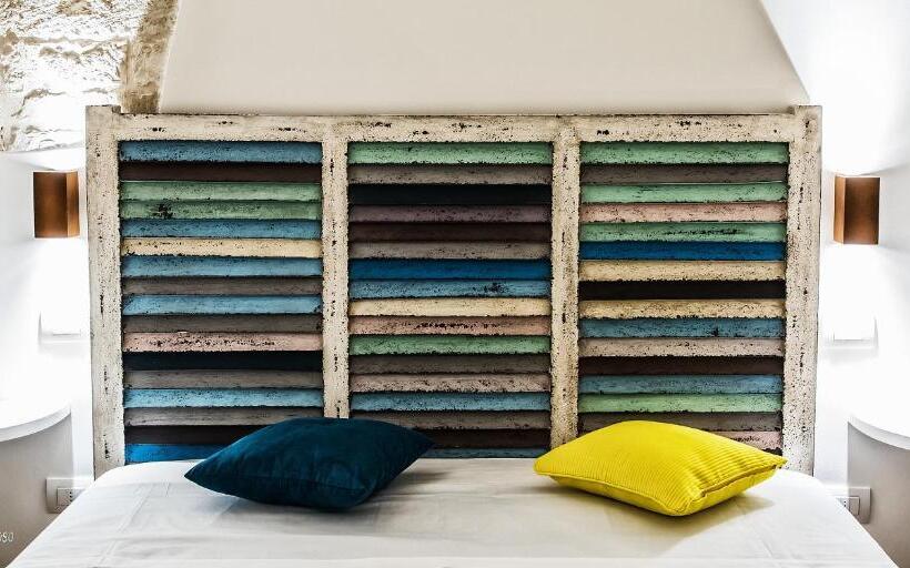 Quarto Deluxe com Sacada, Beatrice Rooms