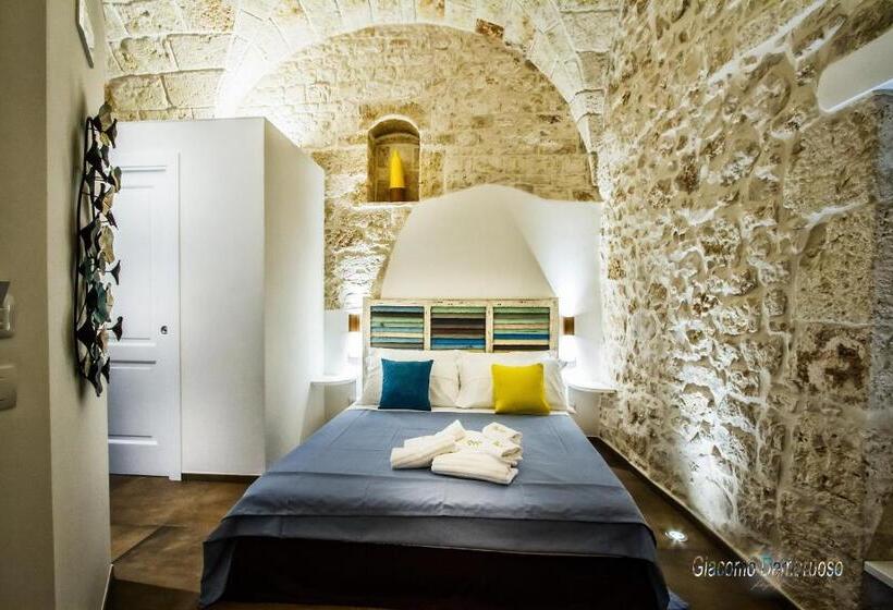 Camera Deluxe con Balcone, Beatrice Rooms