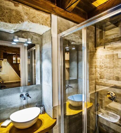 Camera Quadrupla Deluxe, Beatrice Rooms