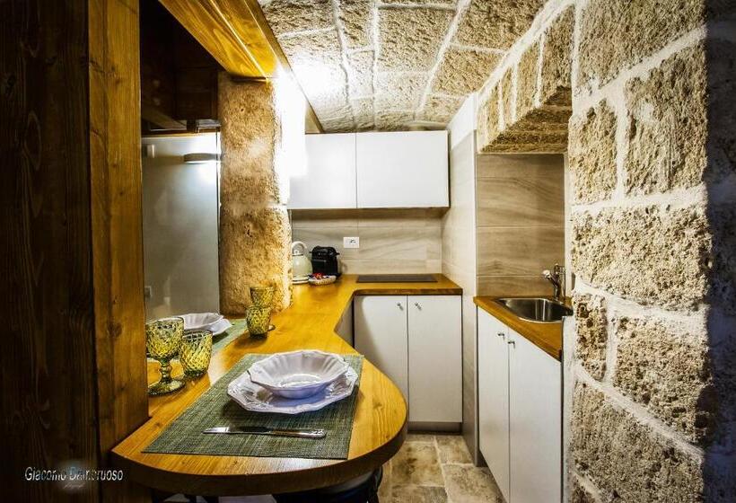 Camera Quadrupla Deluxe, Beatrice Rooms