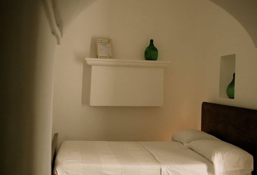 חדר משפחתי, Masseria Santanna