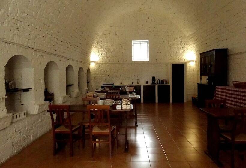 חדר משפחתי, Masseria Santanna