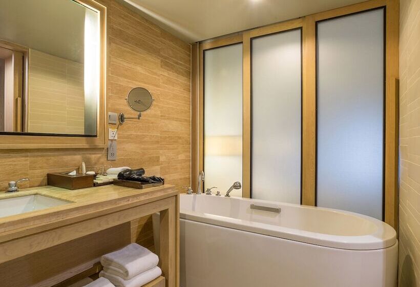 Номер Deluxe, Dusit Thani Krabi Beach Resort   Sha Extra Plus