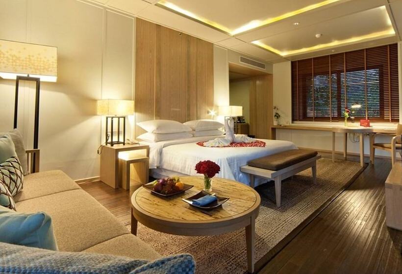 Люкс Клуб, Dusit Thani Krabi Beach Resort   Sha Extra Plus