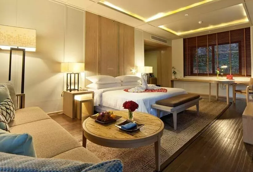 クラブスイート, Dusit Thani Krabi Beach Resort   Sha Extra Plus