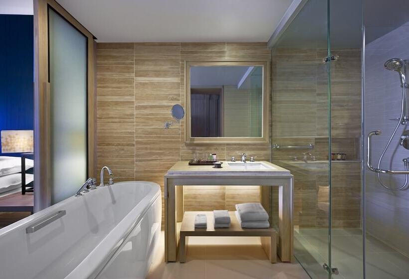 キングサイズベッドのデラックスルーム, Dusit Thani Krabi Beach Resort Sha Extra Plus