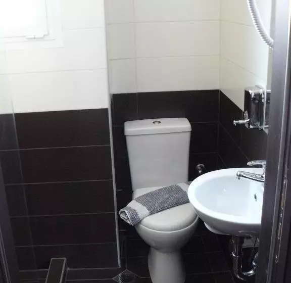 Standard Yhden Hengen Huone, Athens Choice