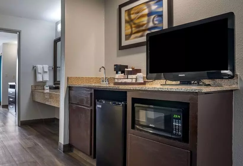 スイート, Best Western Carlton Suites
