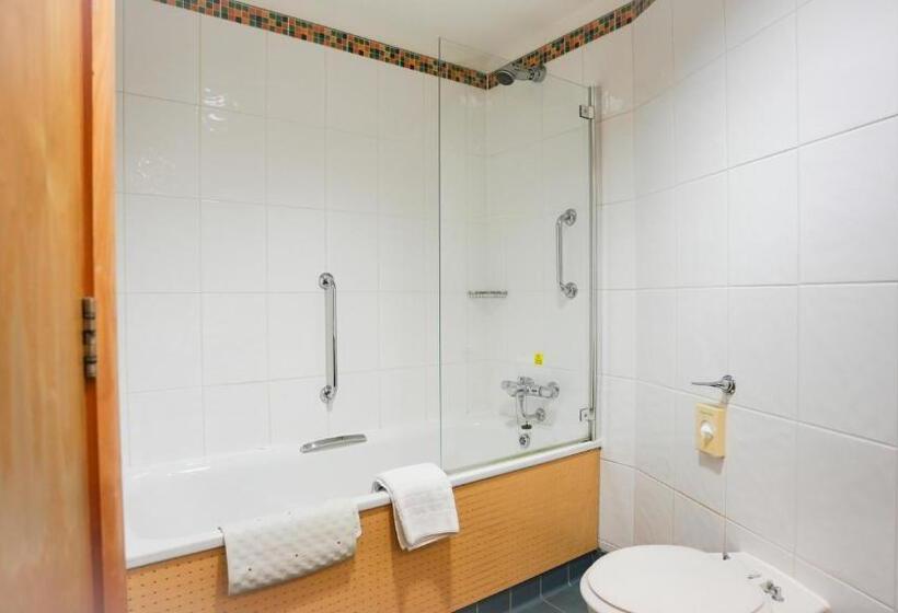 Номер Стандарт, The Bolton Stadium Hotel, A Member Of Radisson Individuals