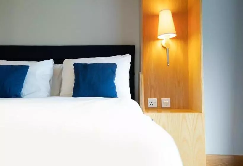 シングルデラックスルーム, The Bolton Stadium Hotel, A Member Of Radisson Individuals