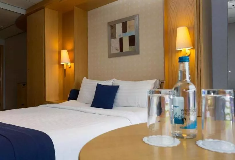 シングルデラックスルーム, The Bolton Stadium Hotel, A Member Of Radisson Individuals