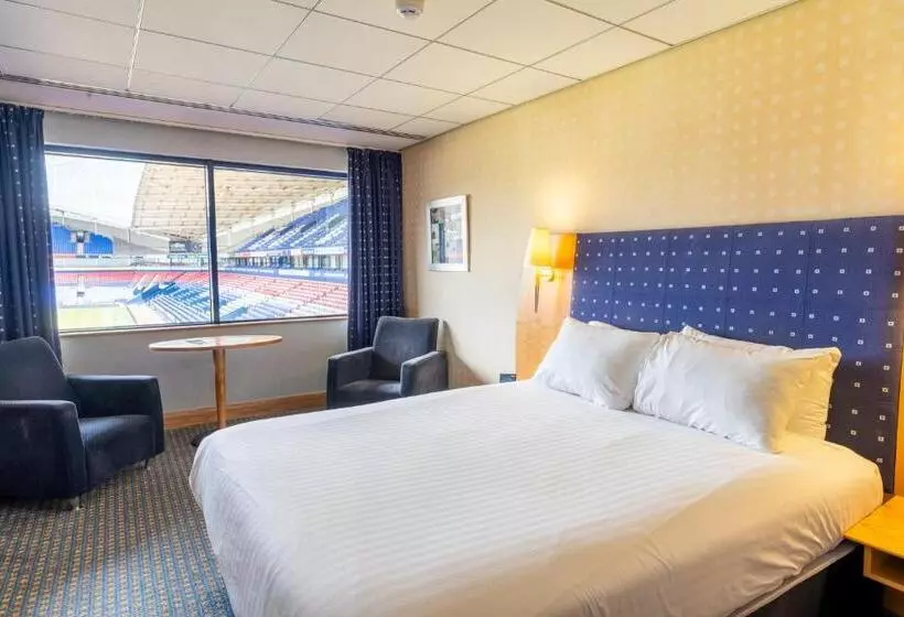 景色の見えるスーペリアルーム, The Bolton Stadium Hotel, A Member Of Radisson Individuals