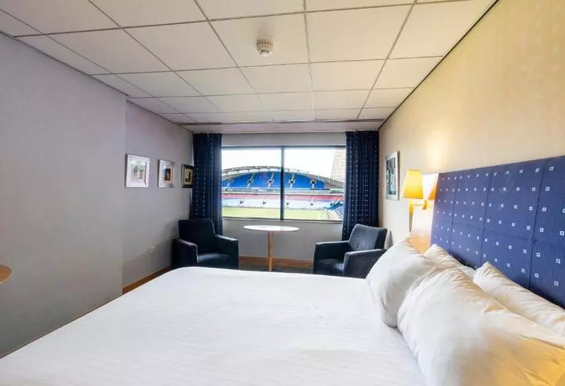 景色の見えるスーペリアルーム, The Bolton Stadium Hotel, A Member Of Radisson Individuals