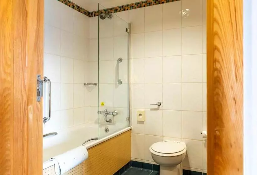 景色の見えるスーペリアルーム, The Bolton Stadium Hotel, A Member Of Radisson Individuals