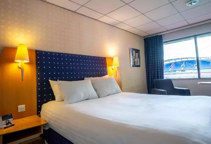 景色の見えるスーペリアルーム, The Bolton Stadium Hotel, A Member Of Radisson Individuals