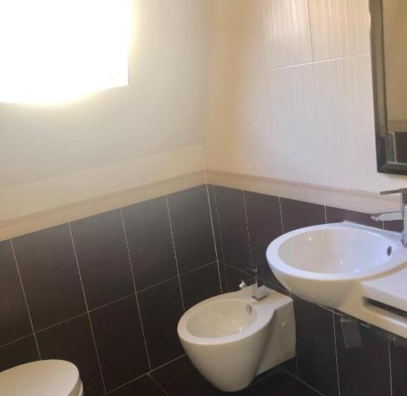 标准三人间, Bolzano