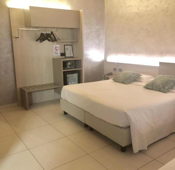 标准三人间, Bolzano