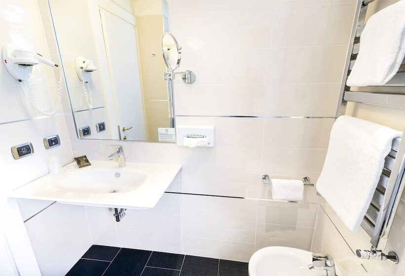 Standardeinzelzimmer, Fh55 Grand Hotel Mediterraneo