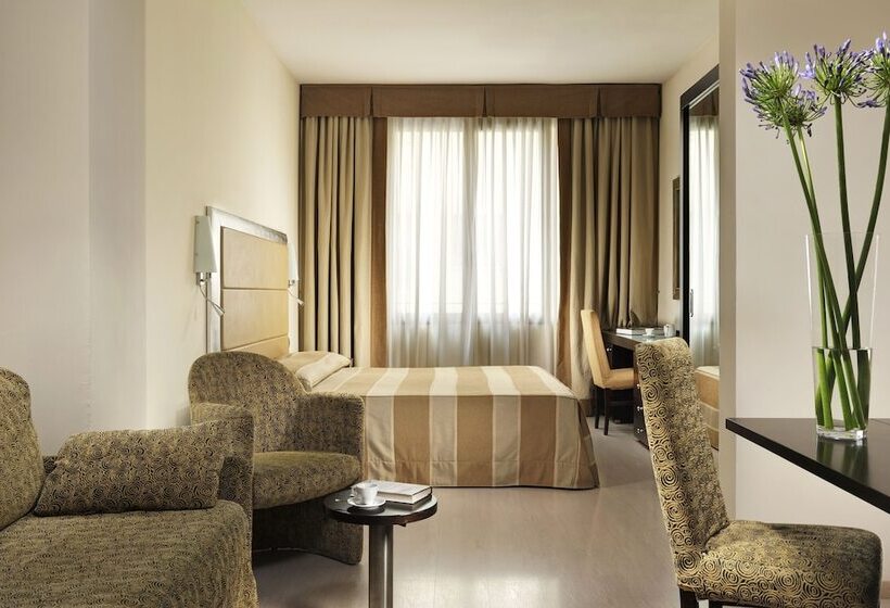 اتاق کلاسیک سه تخته, Fh55 Grand Hotel Mediterraneo