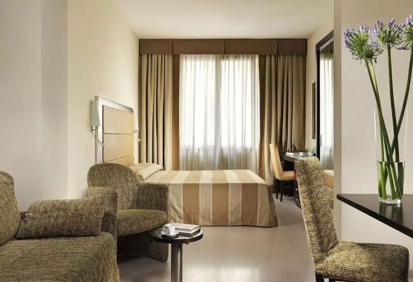 اتاق کلاسیک سه تخته, Fh55 Grand Hotel Mediterraneo
