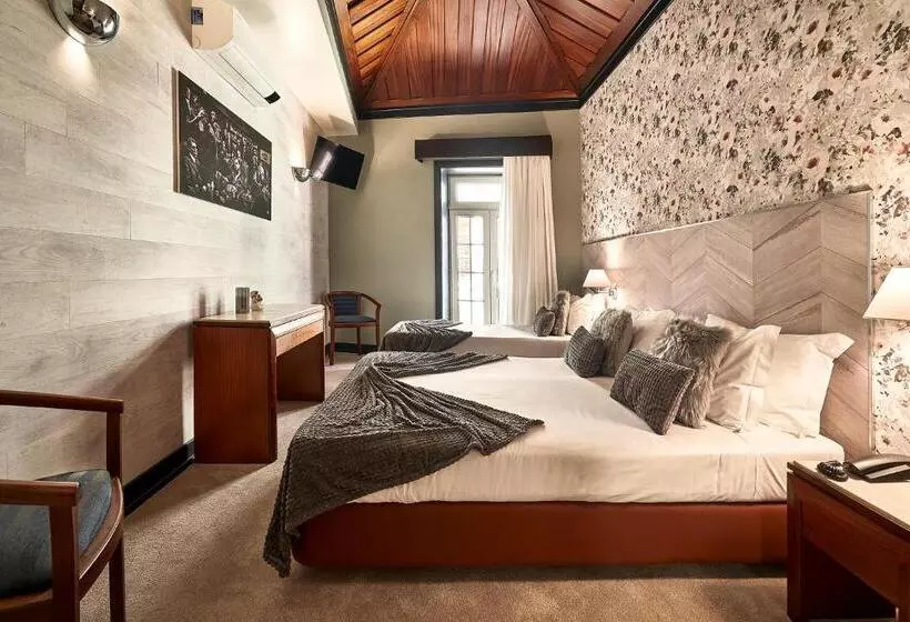 اتاق استاندارد سه نفره, Galeria Suite