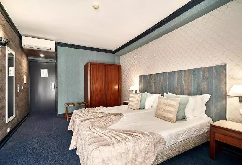 اتاق استاندارد سه نفره, Galeria Suite