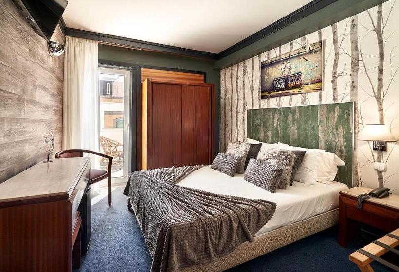 غرفة قياسية فردية, Galeria Suite