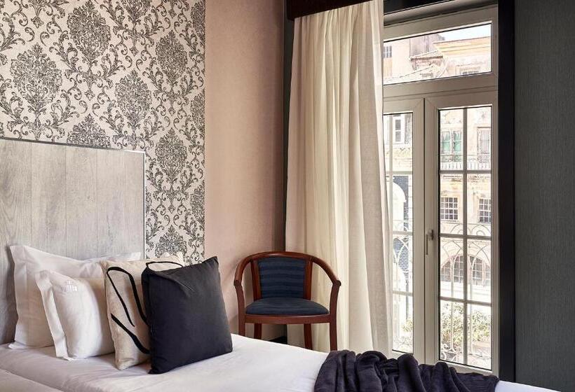 اتاق استاندارد چهار تخته, Galeria Suite