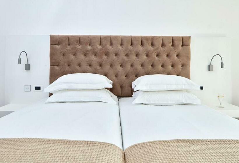 스탠다드 룸 측면 바다 전망, Grecian Park