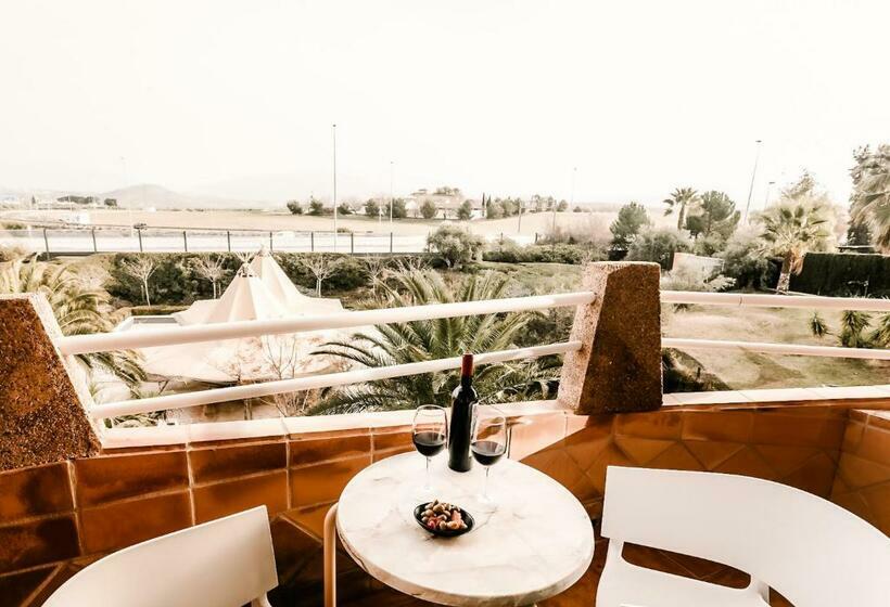 جناح جونيور, Ho Ciudad De Jaen